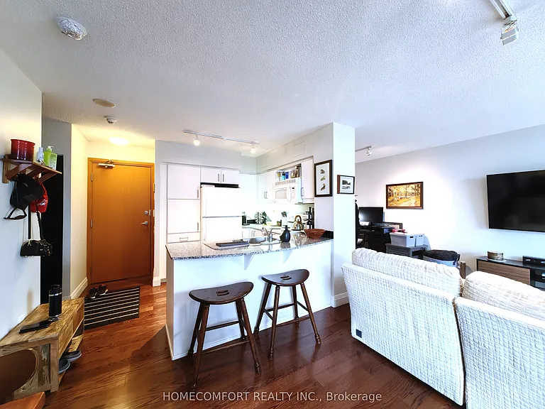 33 Sheppard Ave E #2007 — Photo 7