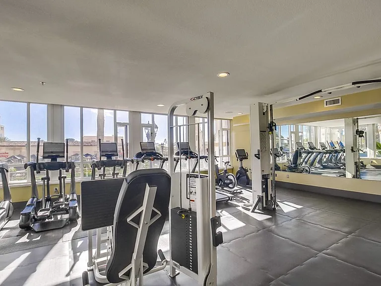 700 W Harbor Dr W #1406 — Photo 19