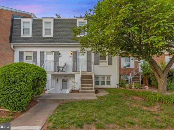 14406 Turin Ln, Centreville, VA 20121