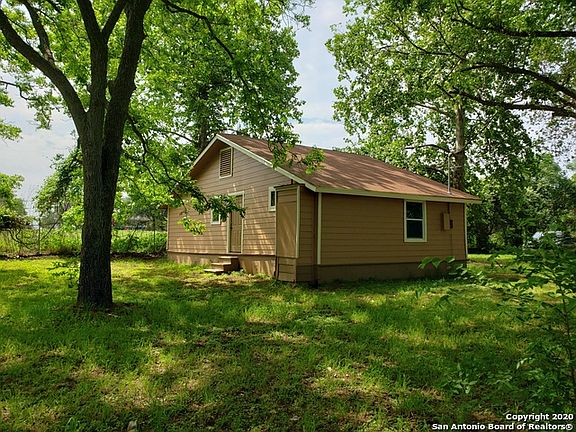 2nd image of 133 Pena Ln