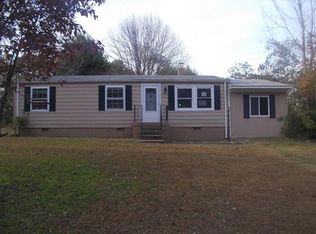 7940 Airport Rd, Quinton, VA 23141