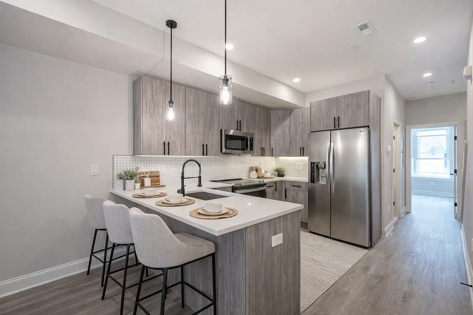 1725 N Gratz St — Photo 1
