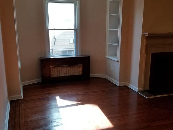 3rd image of 104 Woodland Ave #1