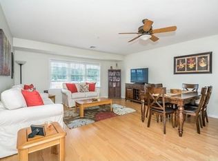 974 Main St APT 32, Wakefield, MA 01880