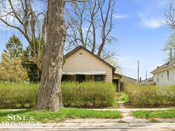 1532 Poplar St, Port Huron, MI 48060