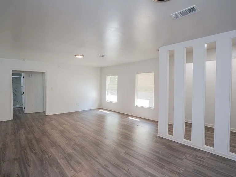 7800 Choctaw Rd — Photo 3