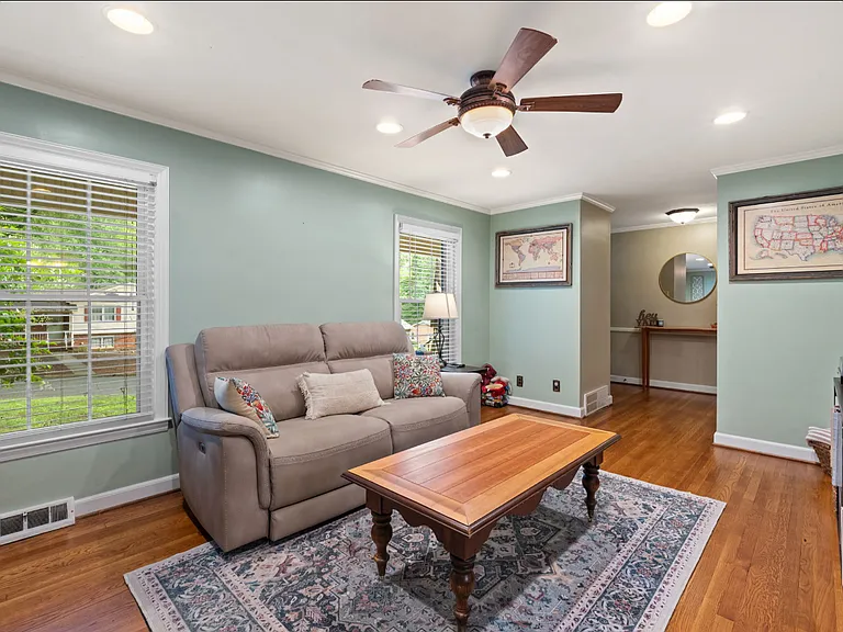 2786 Birchwood Dr — Photo 15