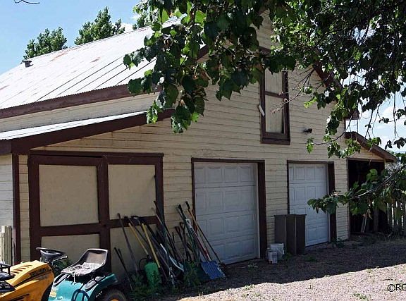3rd image of 1831 Poplar Ave