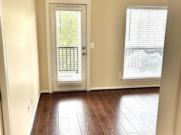 807 Kipp Ave #A — Photo 14