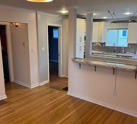 Living to Kitchen