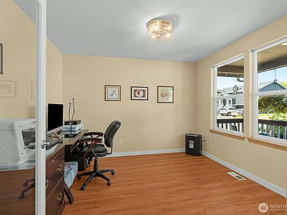 4th image of 6504 81st Street NE