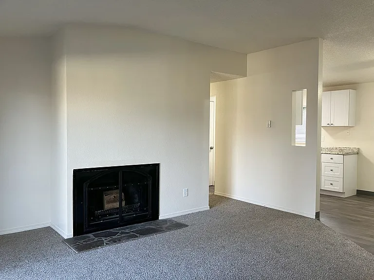 Dakota Knoll — Photo 12