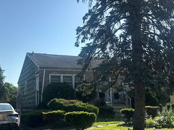 3rd image of 48 Andover Ave