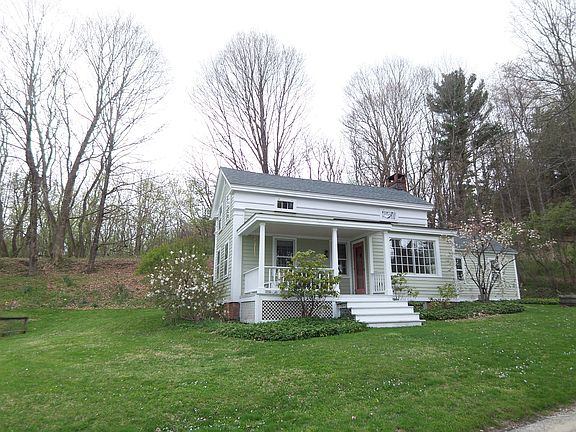 2nd image of 8 Puddlers Ln