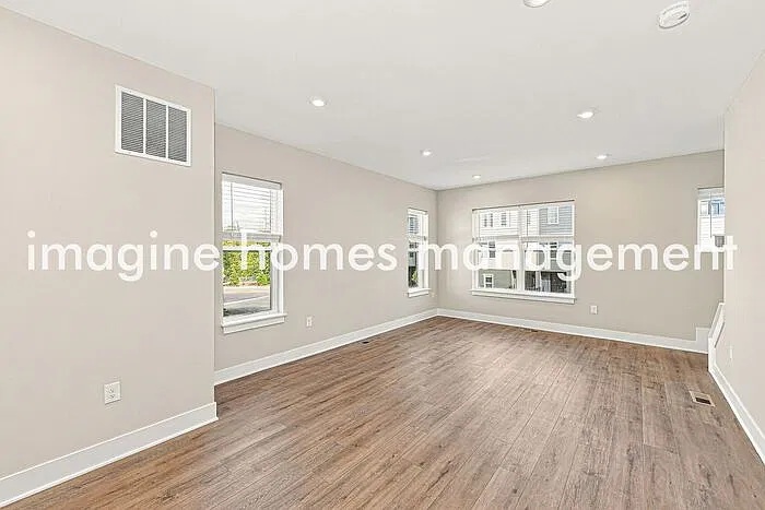 2 bed, 2.5 bath, 1460 sqft, $2,775 — Photo 4