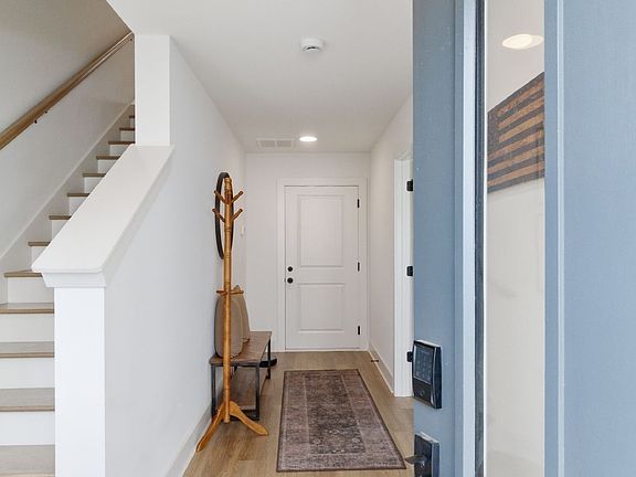 4th image of 700 N Dupont Ave #311