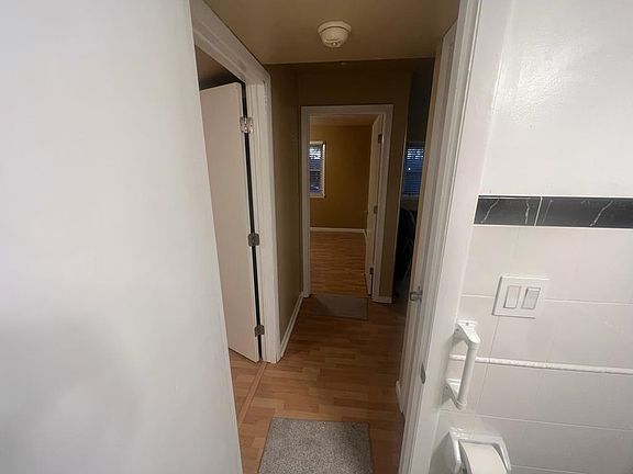 3rd image of 205 Country Club Dr APT 1B