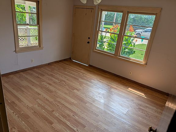 5th image of 3702 Brookline Ave