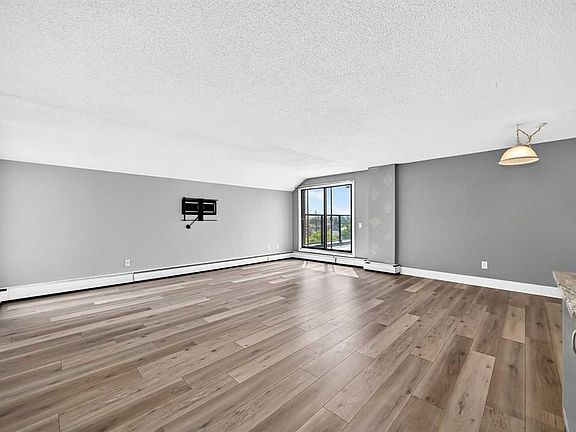 2nd image of 1900 W 25a St SW #507