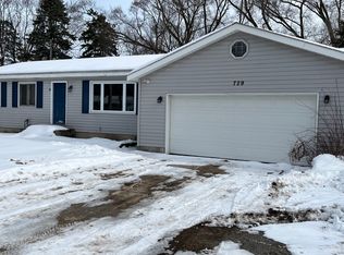 729 Ruth Ave, Holland, MI 49423