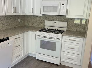 1900 Richmond Rd, Staten Island, NY 10306