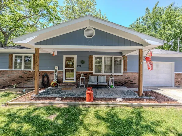711 Dublin Ln, Richland, MO 65556