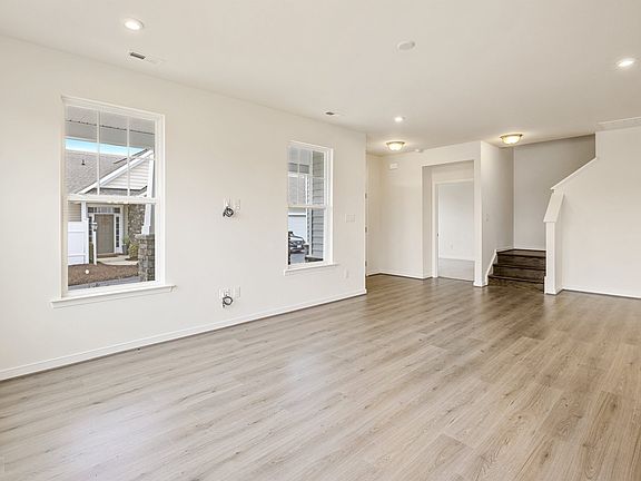 06-Family Room