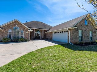 1043 Cressmont St, Bossier City, LA 71111