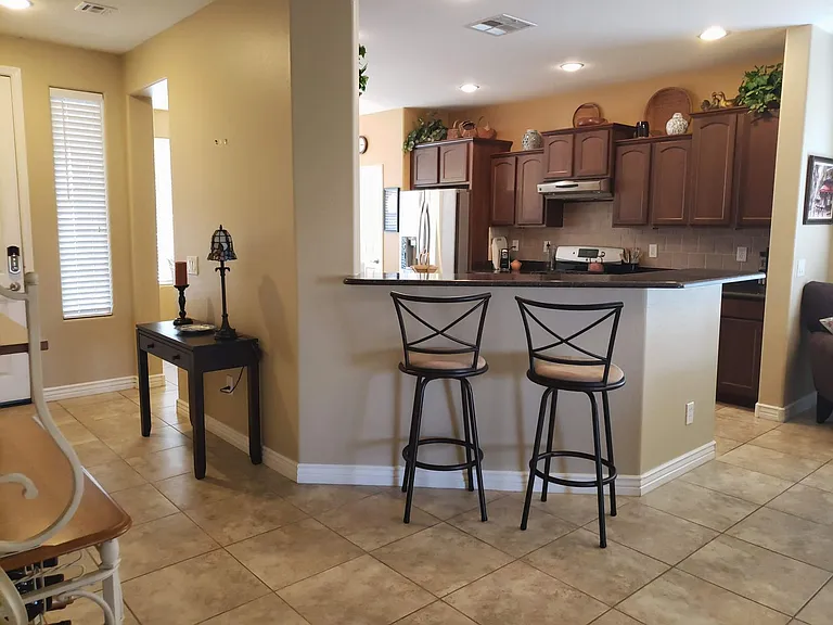 208 E Caribbean Dr — Photo 6