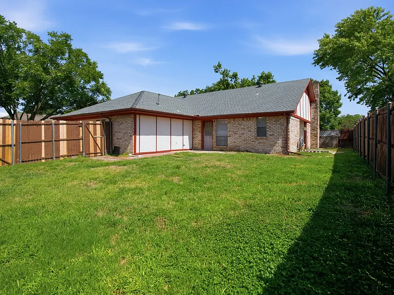 7306 Ridgeview Dr — Photo 26