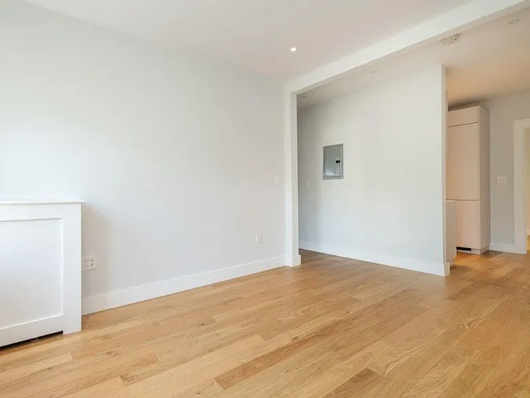 12 Elko St #4 — Photo 7
