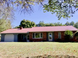 308 Woodriver Dr, De Soto, IL 62924
