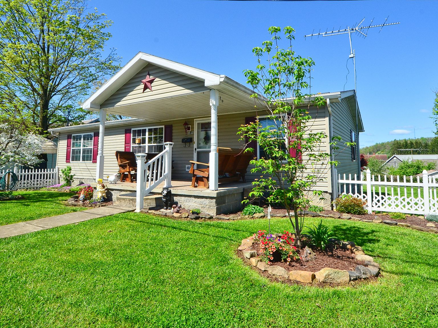 469 Herman Ave, Star City, WV 26505 Zillow