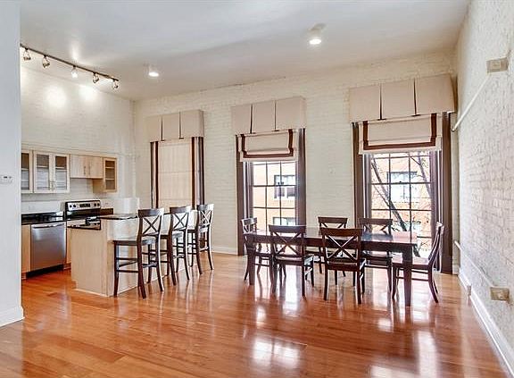 2nd image of 448 Julia St APT 304