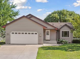 587 Antrim Cir NW, Saint Michael, MN 55376