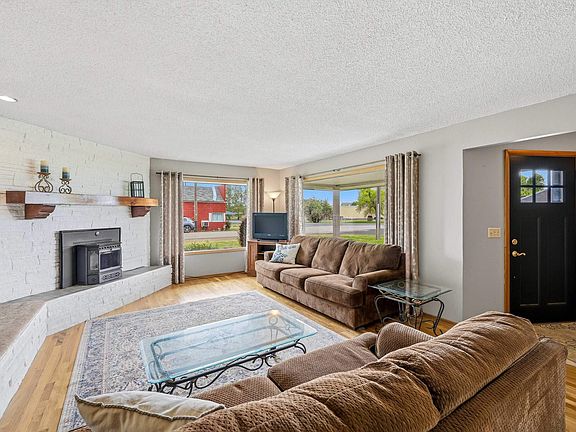 5th image of 11 Kerns Ave