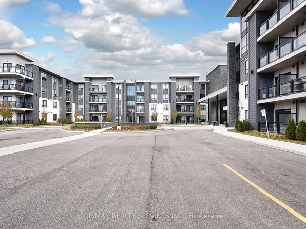 3170 Erin Mills Pkwy, Mississauga, ON