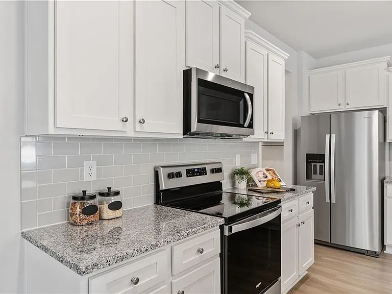 693 Cygnet Ln — Photo 14
