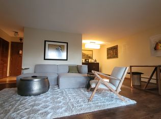 6305 York Ave S APT 301, Edina, MN 55435