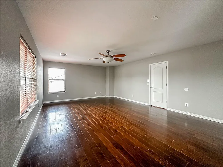 5739 Westminster Village Dr — Photo 38