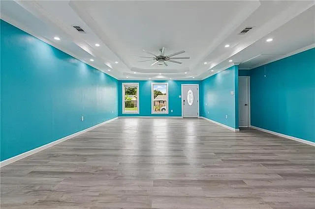 3 bed, 2.0 bath, 1755 sqft, $2,400 — Photo 4