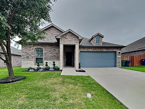1548 Woodlake Dr Photo 1