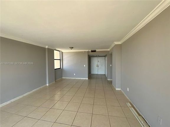 4th image of A1016-1470 NE 123rd St #A1016