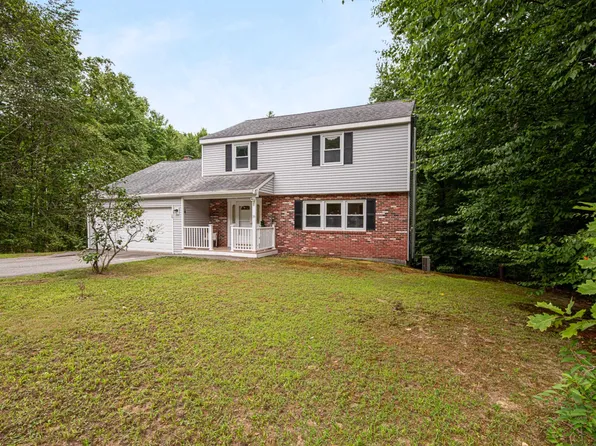 35 Shannon Road, Hampstead, NH 03841
