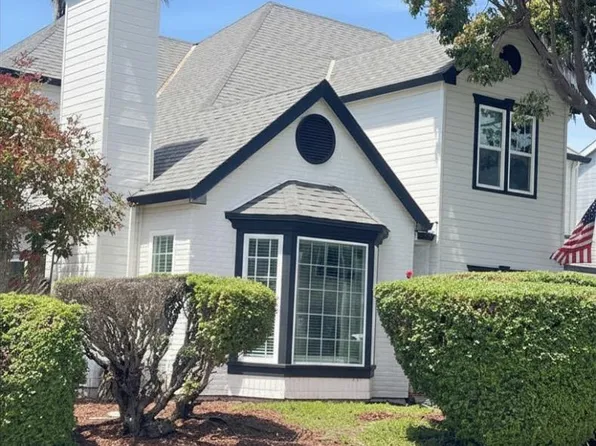 1992 Princeton Ct, Salinas, CA 93906