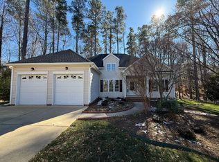 209 Highland Springs Ln, Holly Springs, NC 27540