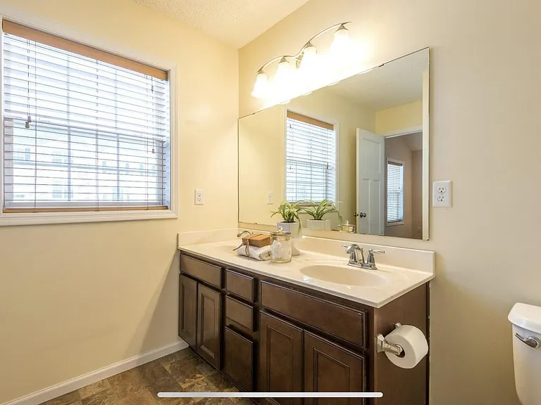 10009 Gentian Dr — Photo 11
