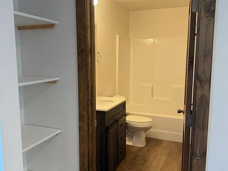 745 Cottonwood Ct — Photo 8