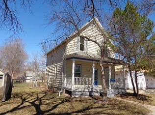 719 3rd St, Brookings, SD 57006