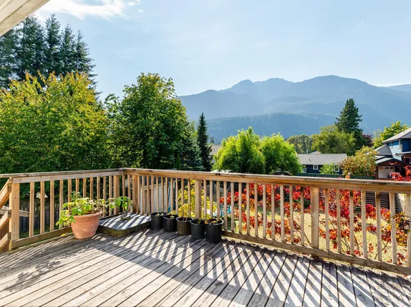 41843 Faith Rd, Squamish, BC V0N 1H0